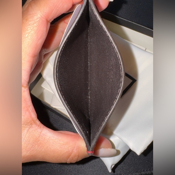 Authentic Gucci Microguccissima card holder - Picture 5 of 8